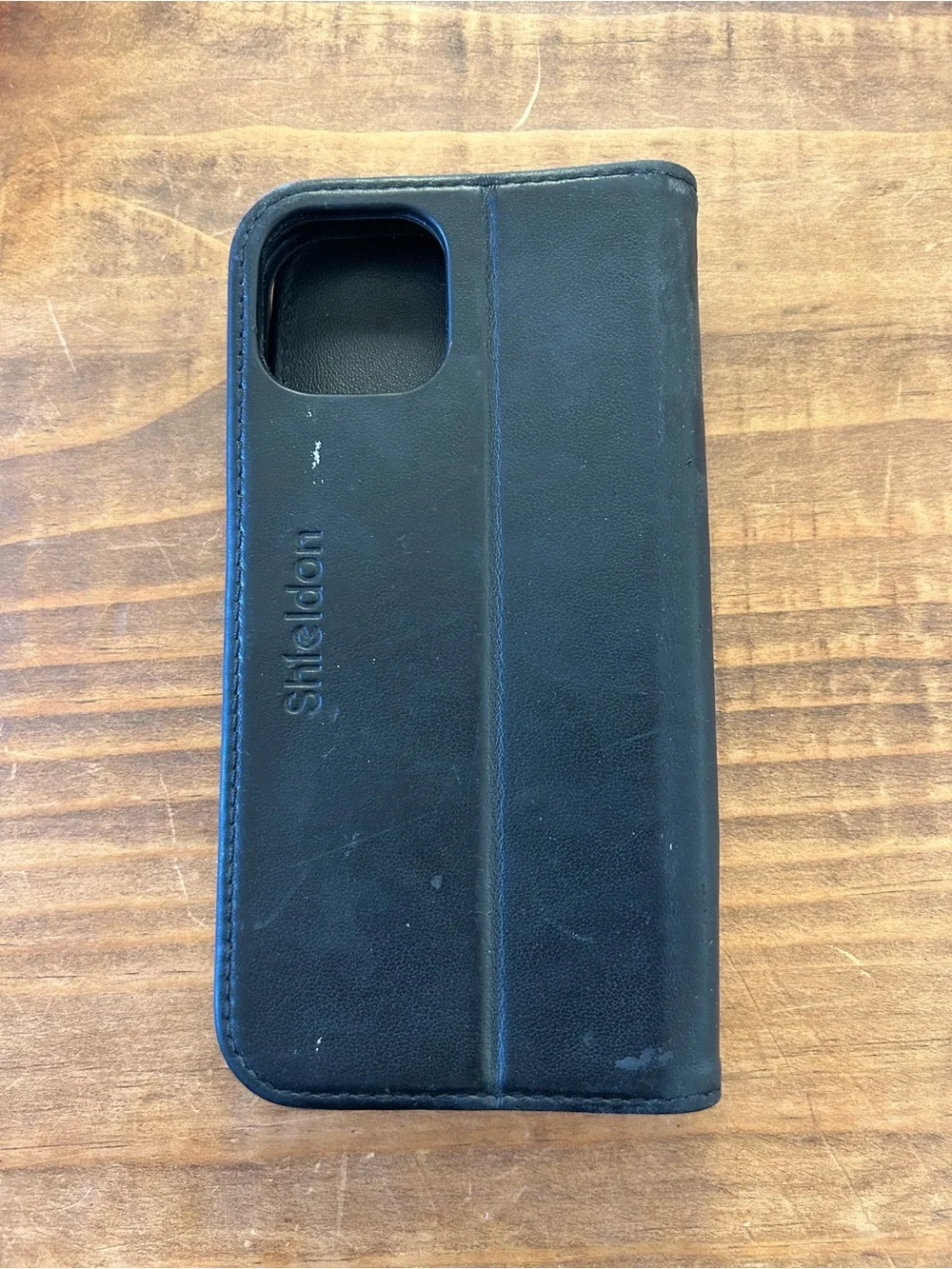SHIELDON Leather Folio Wallet Phone Case in Black - IPhone 14